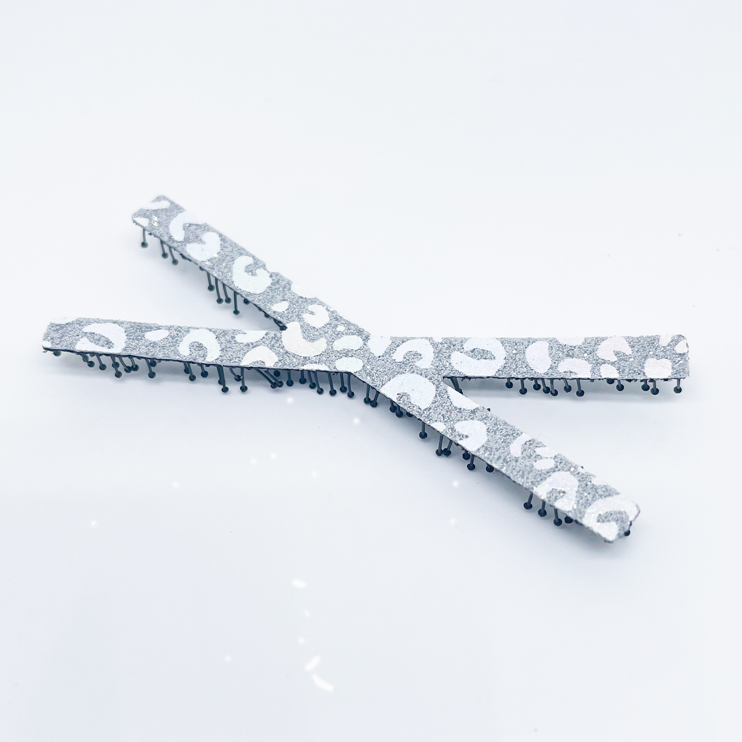 KAMIPITA Glitter Pattern Cross(X) 2pieces,Glittery material sparkling cutely) Stick-on Hair Accessories