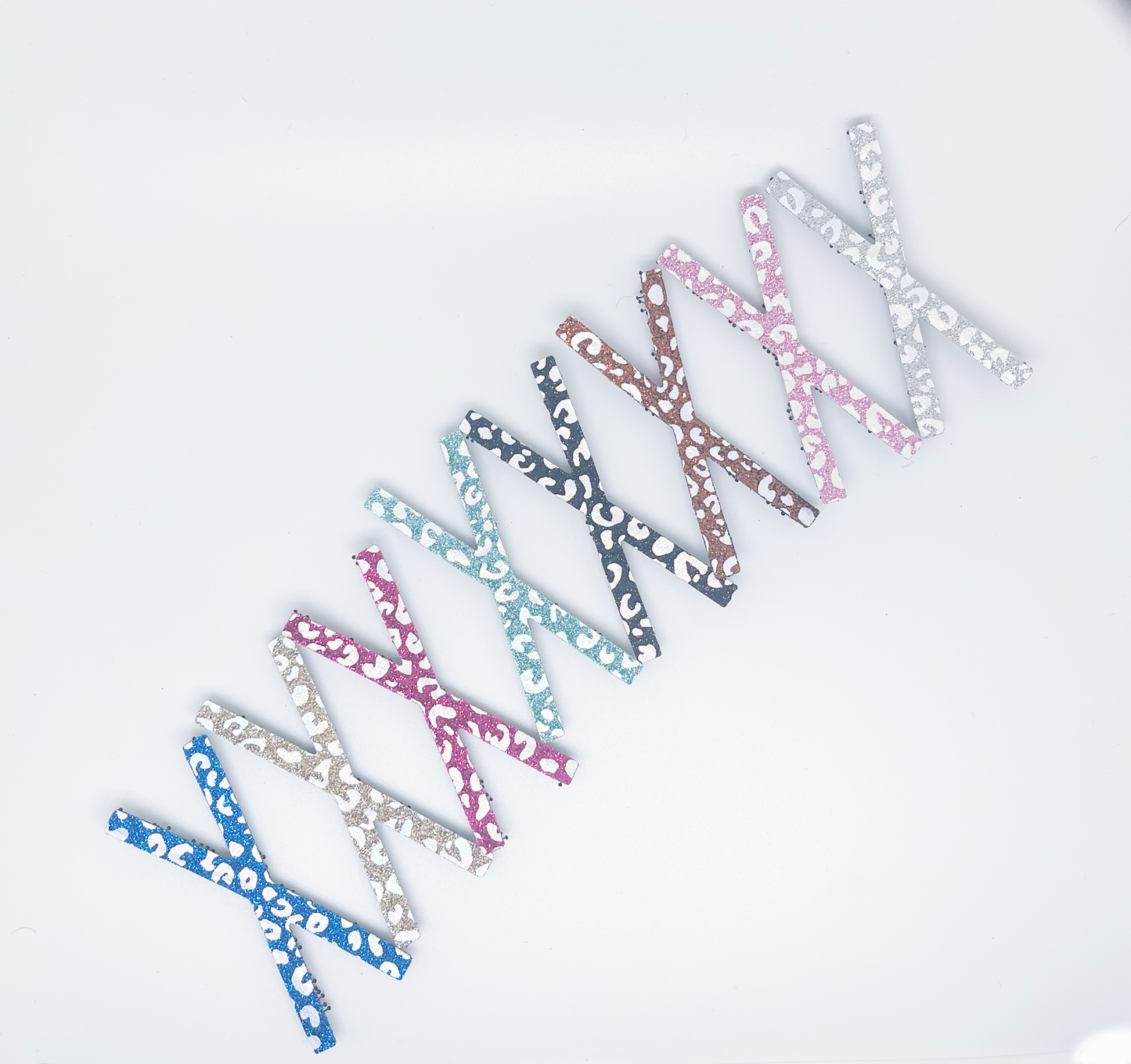 KAMIPITA Glitter Pattern Cross(X) 2pieces,Glittery material sparkling cutely) Stick-on Hair Accessories